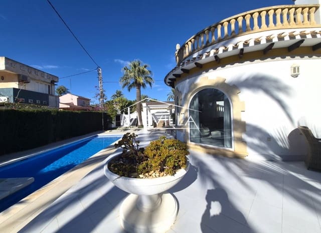 4 bedroom Villa for sale in Cabo Roig, Orihuela with pool garage - € 1,075,000 (Ref: 9496553)