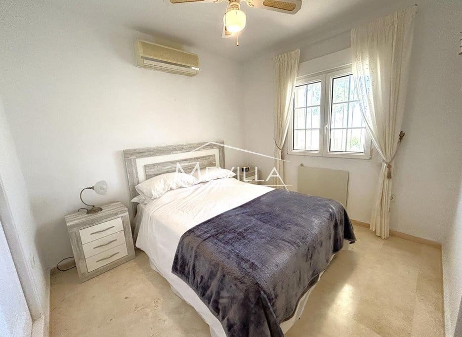 3 soverom Villa til salgs i Playa Flamenca med svømmebasseng garasje - € 365 000 (Ref: 9518060)