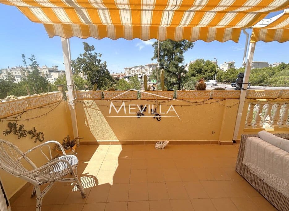 3 soverom Villa til salgs i Playa Flamenca med svømmebasseng garasje - € 365 000 (Ref: 9518060)