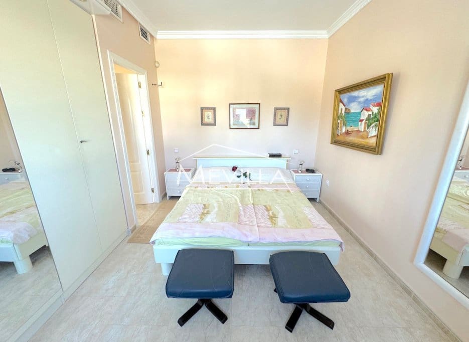 5 slaapkamer Villa te koop in Cabo Roig met zwembad garage - € 1.150.000 (Ref: 9694395)