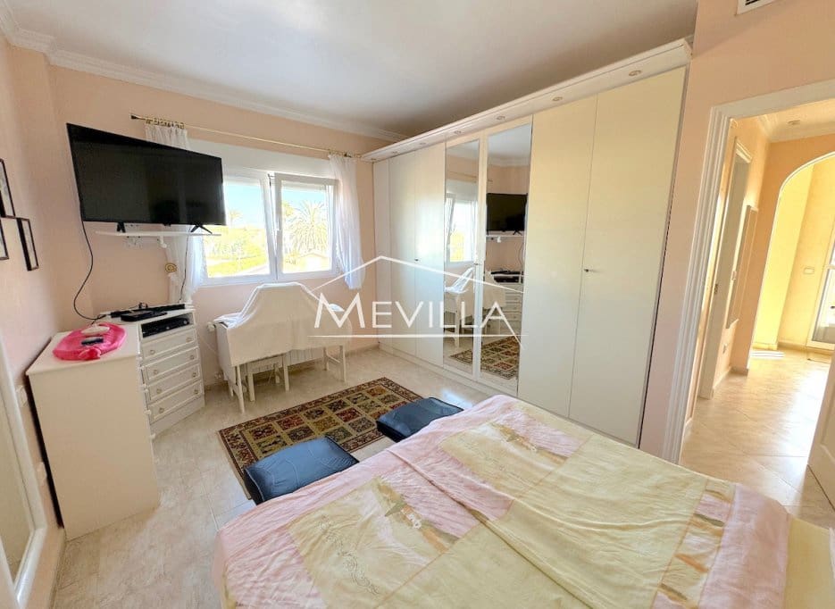 5 slaapkamer Villa te koop in Cabo Roig met zwembad garage - € 1.150.000 (Ref: 9694395)