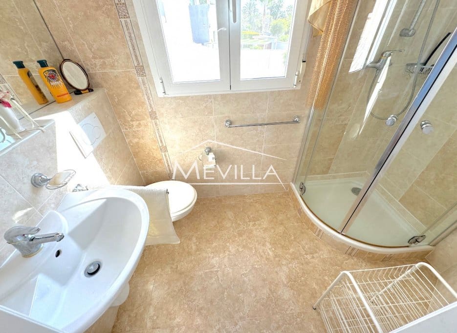 5 slaapkamer Villa te koop in Cabo Roig met zwembad garage - € 1.150.000 (Ref: 9694395)