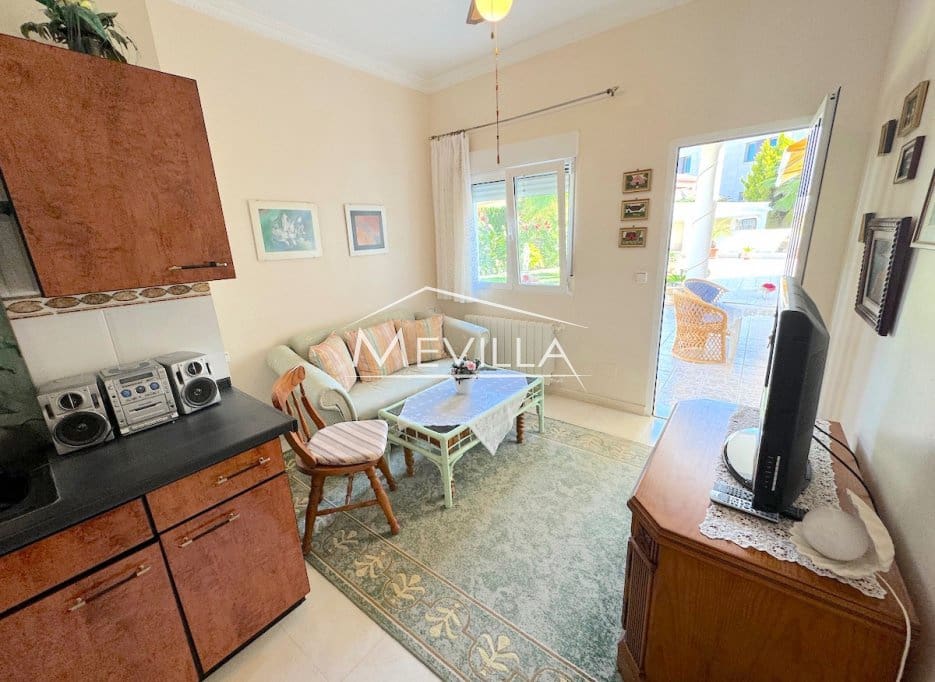 5 slaapkamer Villa te koop in Cabo Roig met zwembad garage - € 1.150.000 (Ref: 9694395)