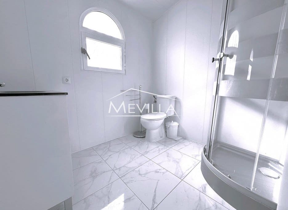 4 bedroom Villa for sale in Playa Flamenca with pool garage - € 555,000 (Ref: 9709037)