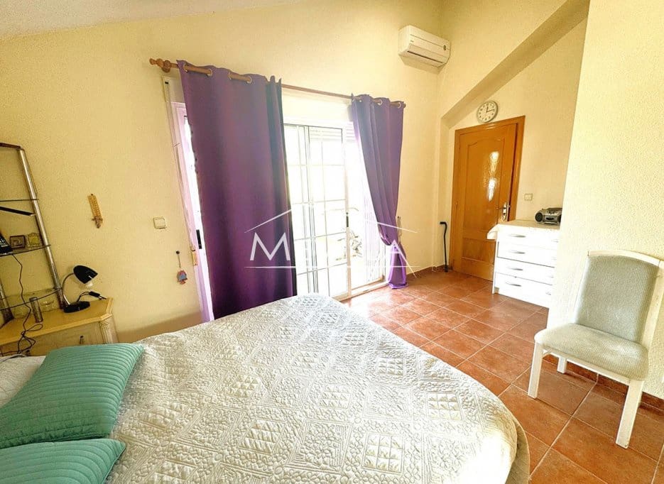 4 bedroom Villa for sale in Playa Flamenca with pool garage - € 555,000 (Ref: 9709037)