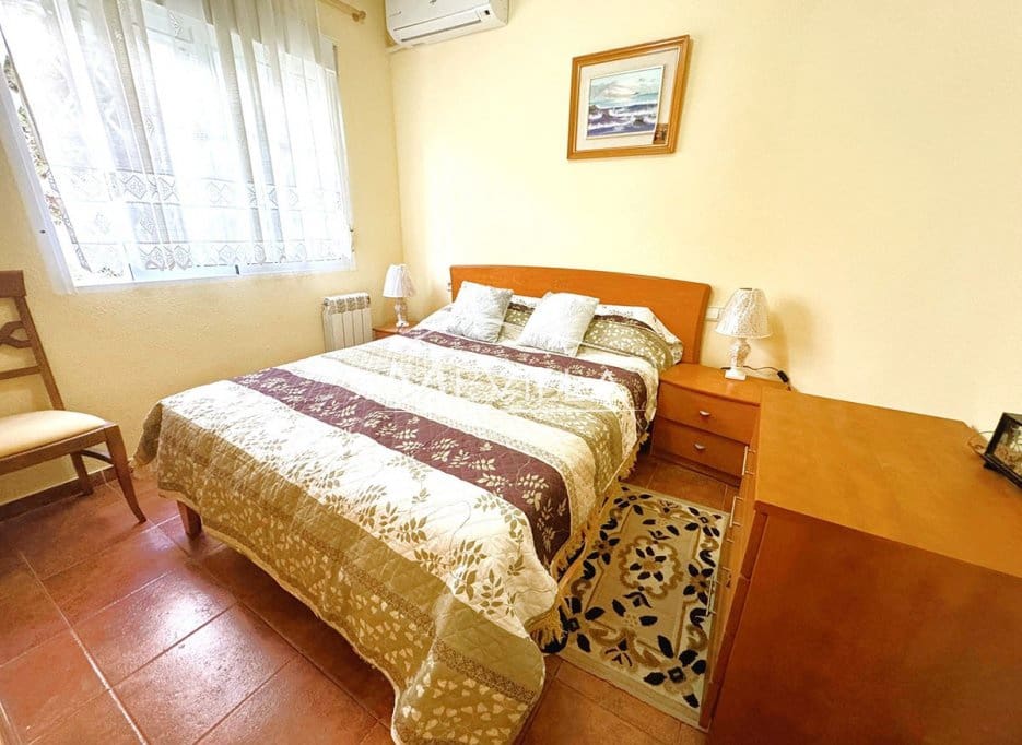 4 bedroom Villa for sale in Playa Flamenca with pool garage - € 555,000 (Ref: 9709037)