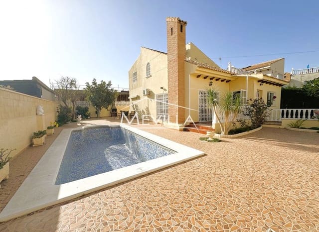 4 quarto Moradia para venda em Playa Flamenca, Orihuela com piscina garagem - 555 000 € (Ref: 9709037)