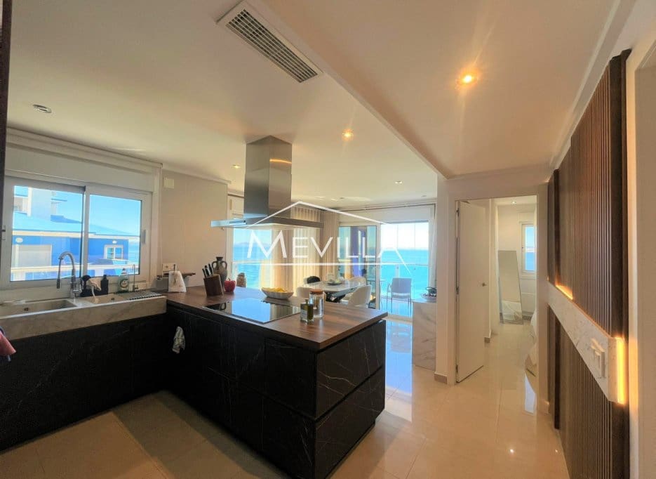 Ático de 3 habitaciones en La Manga del Mar Menor en venta con piscina garaje - 525.000 € (Ref: 9763262)