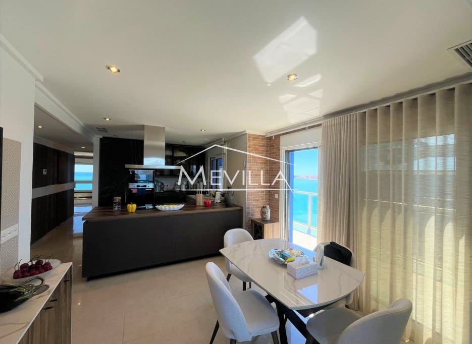 Ático de 3 habitaciones en La Manga del Mar Menor en venta con piscina garaje - 525.000 € (Ref: 9763262)