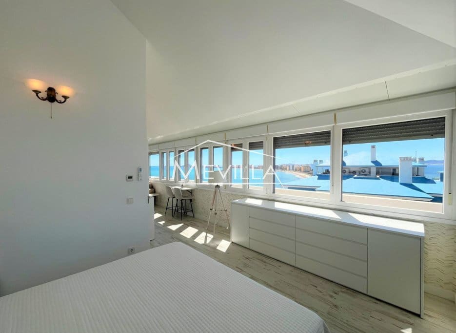 Ático de 3 habitaciones en La Manga del Mar Menor en venta con piscina garaje - 525.000 € (Ref: 9763262)