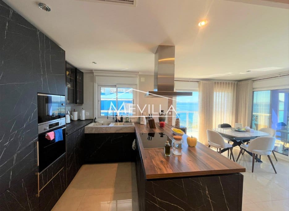 Ático de 3 habitaciones en La Manga del Mar Menor en venta con piscina garaje - 525.000 € (Ref: 9763262)