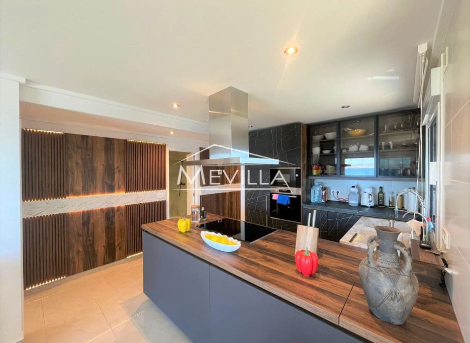 Ático de 3 habitaciones en La Manga del Mar Menor en venta con piscina garaje - 525.000 € (Ref: 9763262)