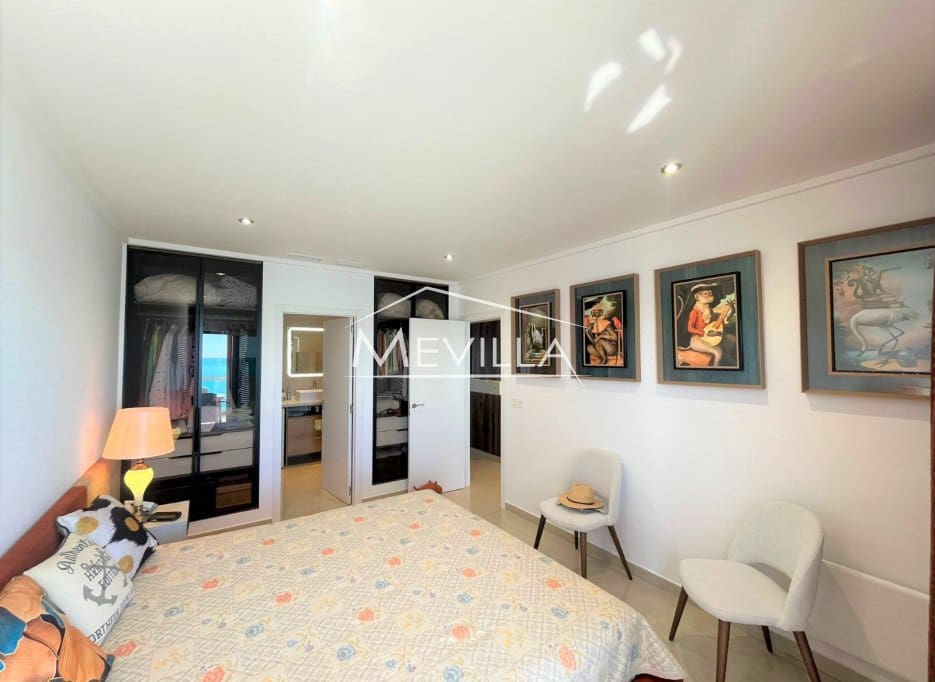 Ático de 3 habitaciones en La Manga del Mar Menor en venta con piscina garaje - 525.000 € (Ref: 9763262)