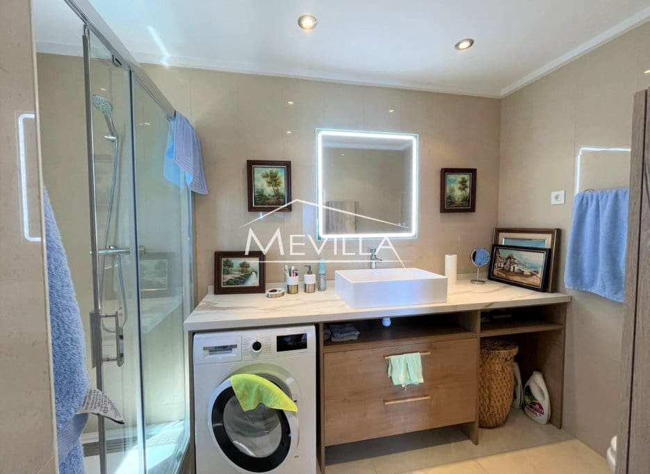 Ático de 3 habitaciones en La Manga del Mar Menor en venta con piscina garaje - 525.000 € (Ref: 9763262)