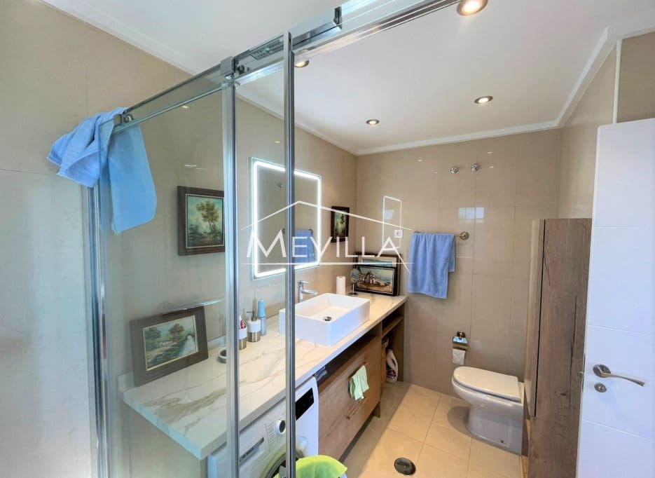 Ático de 3 habitaciones en La Manga del Mar Menor en venta con piscina garaje - 525.000 € (Ref: 9763262)