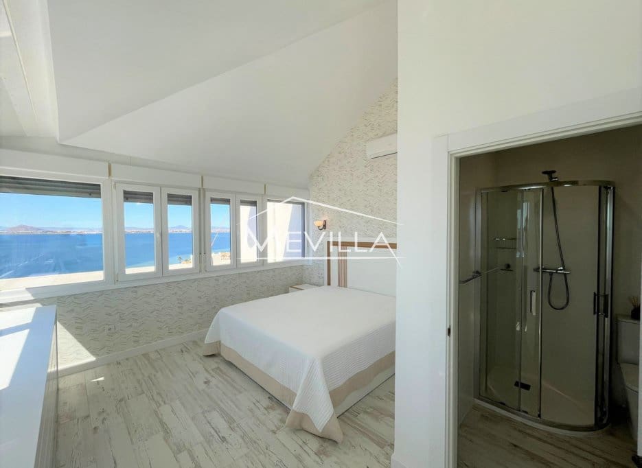 Ático de 3 habitaciones en La Manga del Mar Menor en venta con piscina garaje - 525.000 € (Ref: 9763262)