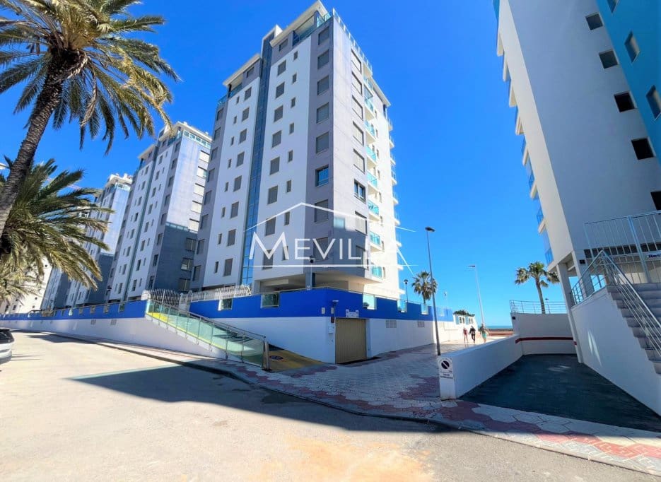 Ático de 3 habitaciones en La Manga del Mar Menor en venta con piscina garaje - 525.000 € (Ref: 9763262)