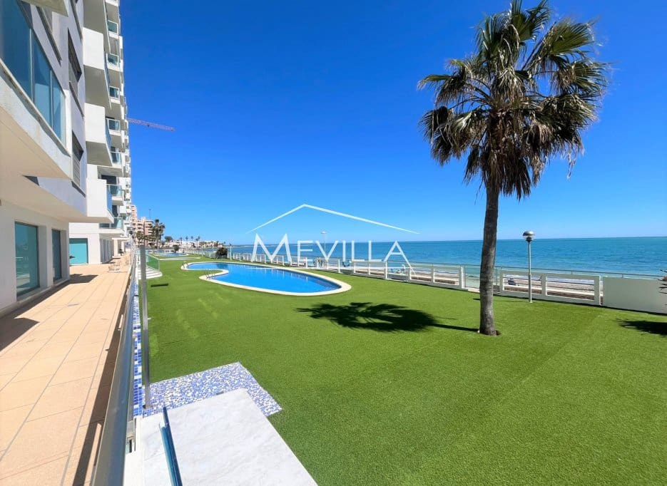 Ático de 3 habitaciones en La Manga del Mar Menor en venta con piscina garaje - 525.000 € (Ref: 9763262)