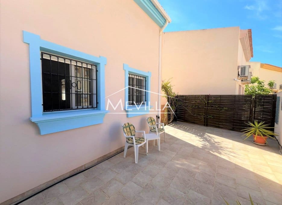 3 makuuhuone Huvila myytävänä paikassa Cabo Roig mukana 
autotalli - 389 000 € (Ref: 9793291)