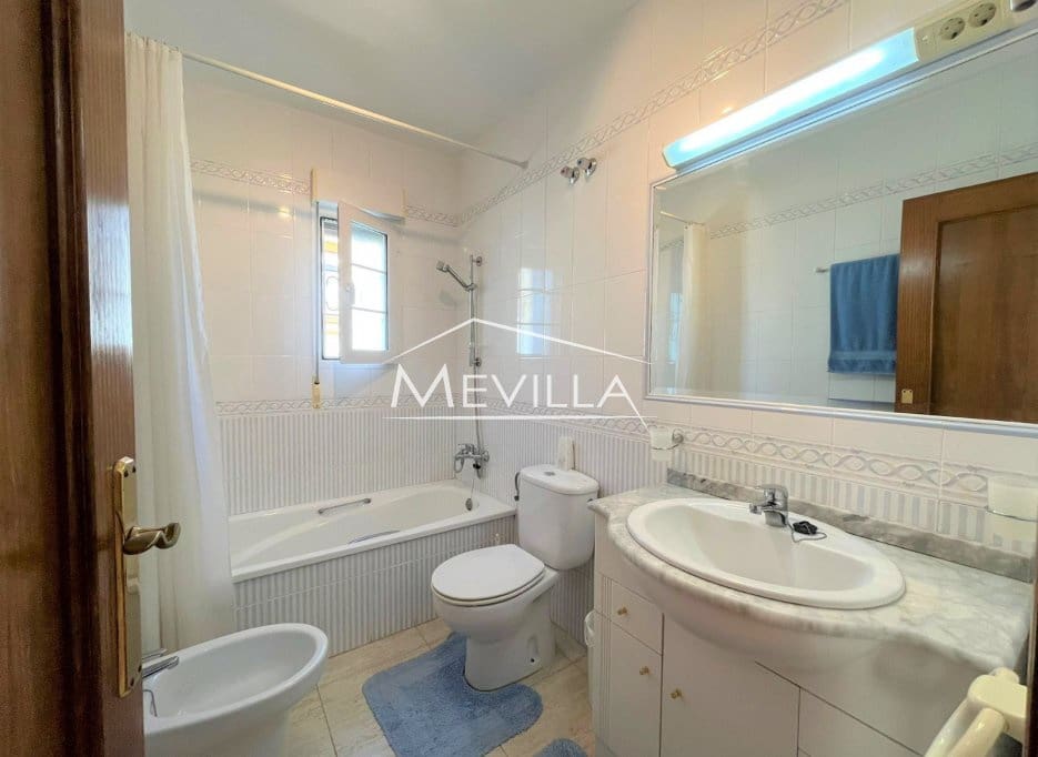 3 makuuhuone Huvila myytävänä paikassa Cabo Roig mukana 
autotalli - 389 000 € (Ref: 9793291)