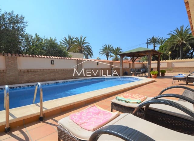5 soverom Villa til salgs i Cabo Roig, Orihuela med svømmebasseng garasje - € 1 400 000 (Ref: 9793638)