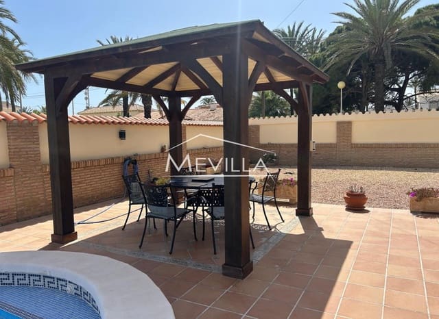 5 soverom Villa til salgs i Cabo Roig, Orihuela med svømmebasseng garasje - € 1 400 000 (Ref: 9793638)