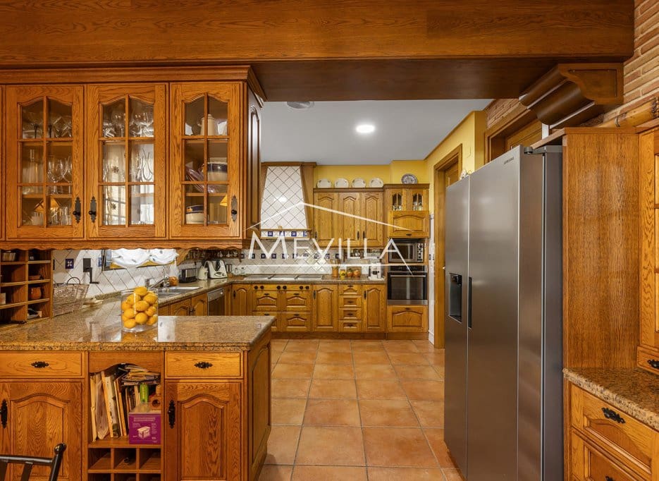 7 soveværelse Villa til salg i La Veleta med swimmingpool garage - € 2.490.000 (Ref: 9798286)