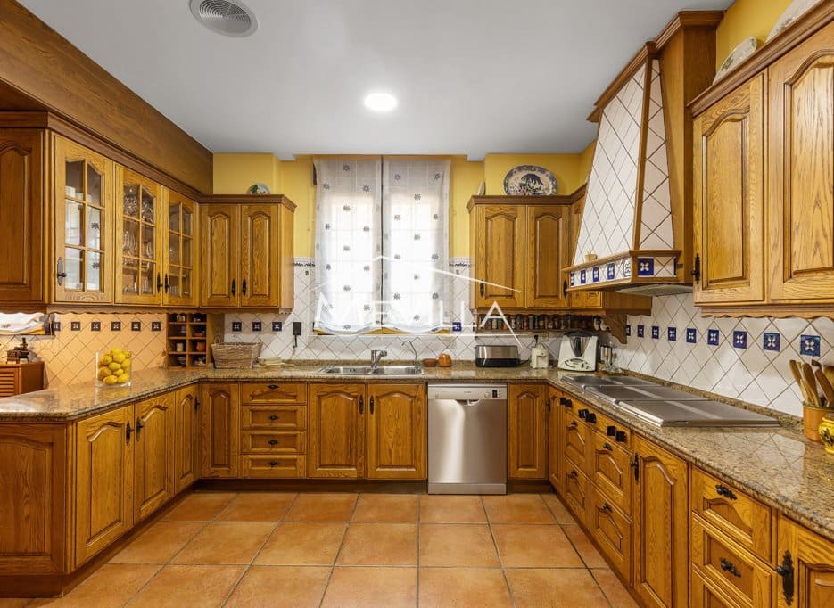 7 soveværelse Villa til salg i La Veleta med swimmingpool garage - € 2.490.000 (Ref: 9798286)