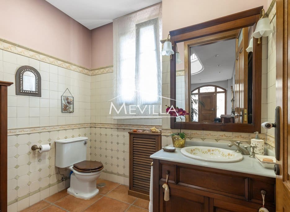 7 soveværelse Villa til salg i La Veleta med swimmingpool garage - € 2.490.000 (Ref: 9798286)