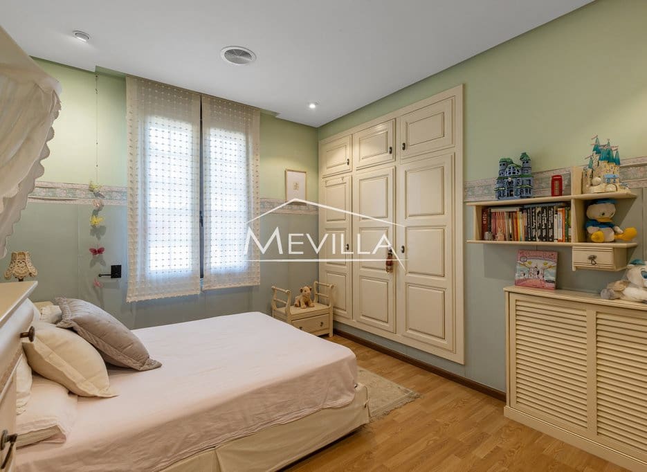 7 soveværelse Villa til salg i La Veleta med swimmingpool garage - € 2.490.000 (Ref: 9798286)