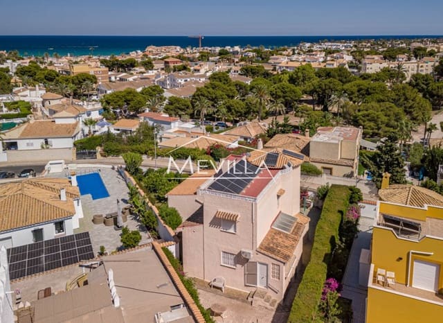 3 soverom Villa til salgs i La Zenia, Orihuela med garasje - € 500 000 (Ref: 9799965)