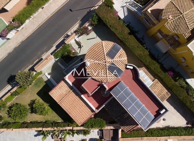 3 soverom Villa til salgs i La Zenia, Orihuela med garasje - € 500 000 (Ref: 9799965)
