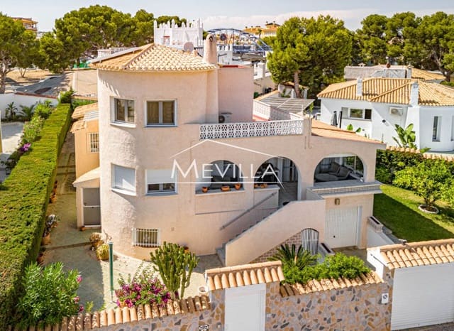3 soverom Villa til salgs i La Zenia, Orihuela med garasje - € 500 000 (Ref: 9799965)