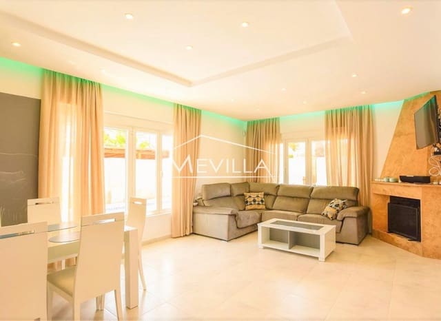 5 chambre Villa/Maison à vendre à Cabo Roig, Orihuela avec piscine garage - 970 000 € (Ref: 9893054)