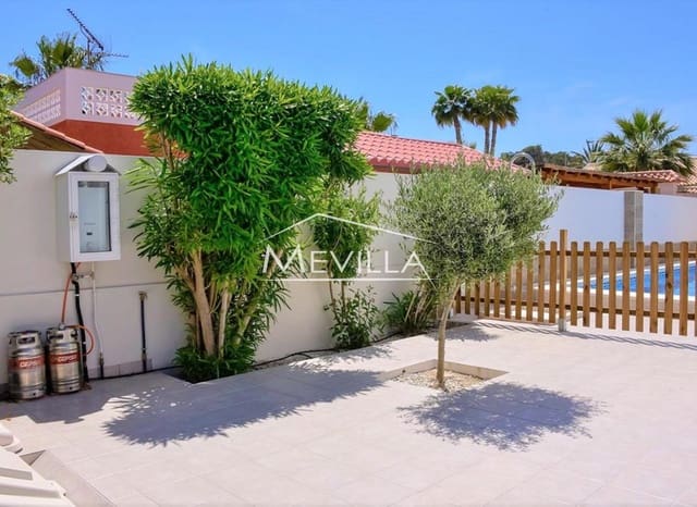 5 chambre Villa/Maison à vendre à Cabo Roig, Orihuela avec piscine garage - 970 000 € (Ref: 9893054)