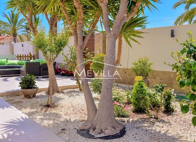 5 chambre Villa/Maison à vendre à Cabo Roig, Orihuela avec piscine garage - 970 000 € (Ref: 9893054)