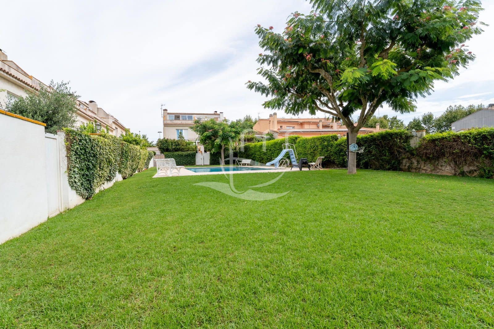 Casa en Palafrugell en venta con piscina garaje - 499.000 € (Ref: 10000883)