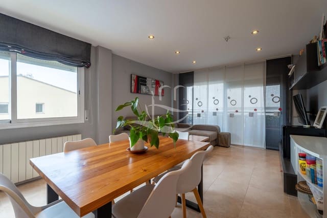 Piso de 3 habitaciones en Palafrugell en venta con piscina garaje - 295.000 € (Ref: 10001045)