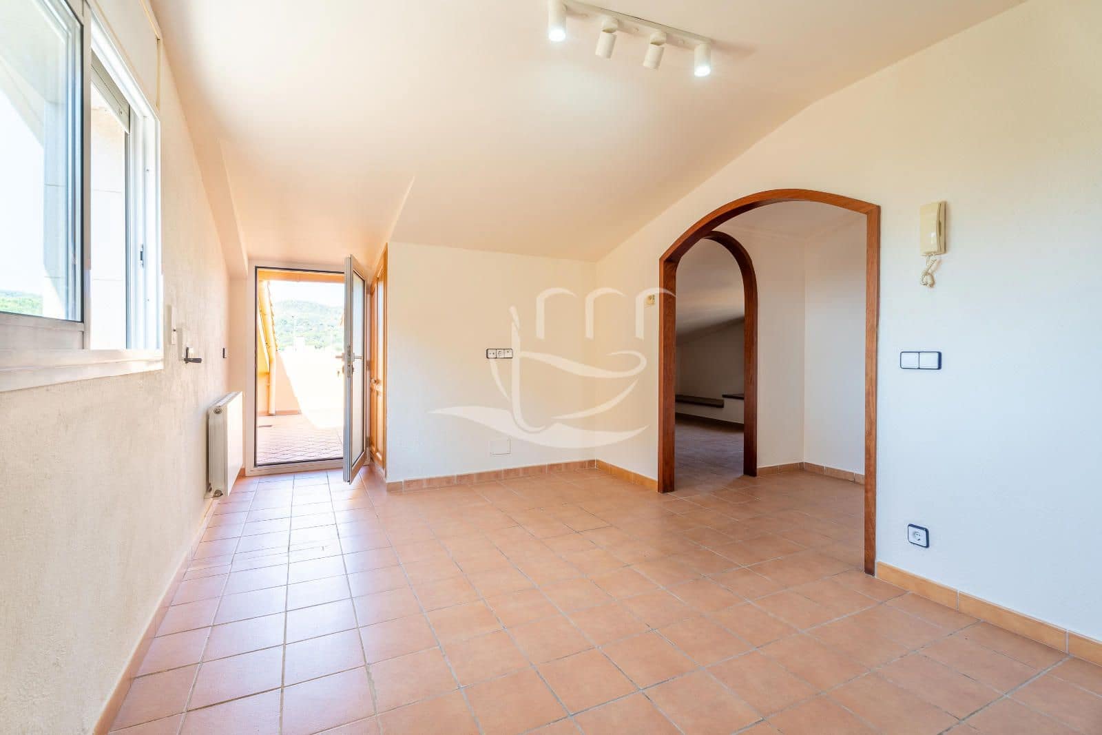 4 bedroom Townhouse for sale in Mont-ras with garage - € 625,000 (Ref: 10012539)