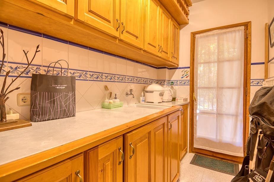 6 soveværelse Villa til salg i Tamariu med swimmingpool garage - € 1.200.000 (Ref: 7800688)