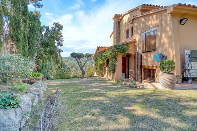 6 soverom Villa til salgs i Tamariu, Palafrugell med svømmebasseng garasje - € 1 200 000 (Ref: 7800688)