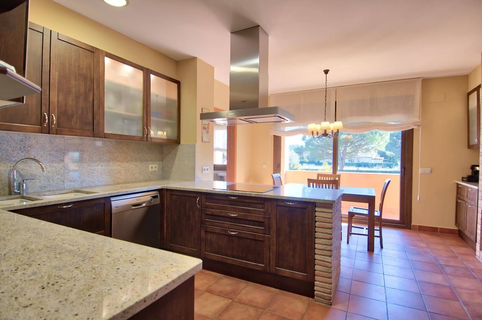 6 soverom Villa til salgs i Mont-ras med svømmebasseng garasje - € 1 100 000 (Ref: 7998301)