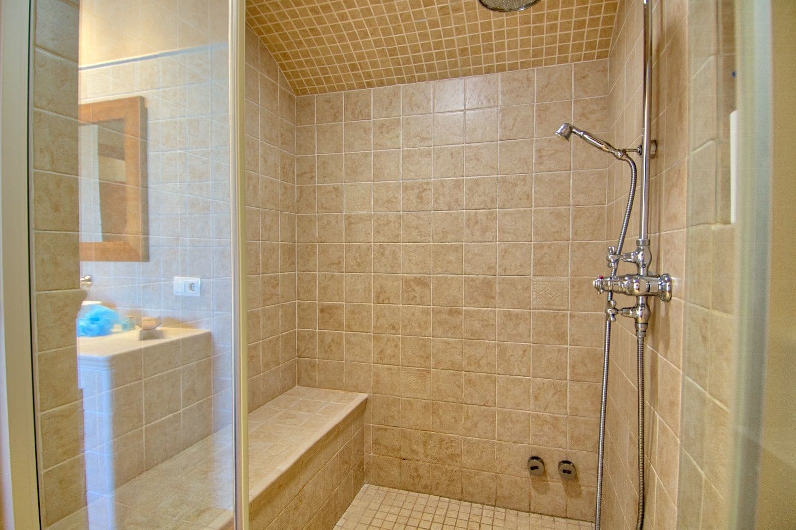 6 soverom Villa til salgs i Mont-ras med svømmebasseng garasje - € 1 100 000 (Ref: 7998301)