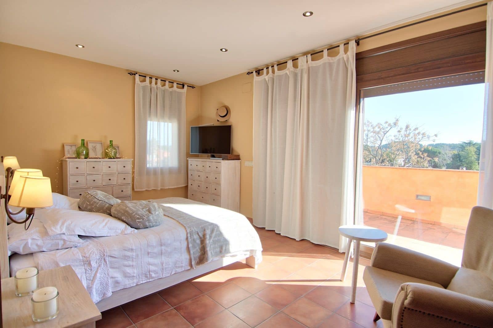 6 soverom Villa til salgs i Mont-ras med svømmebasseng garasje - € 1 100 000 (Ref: 7998301)