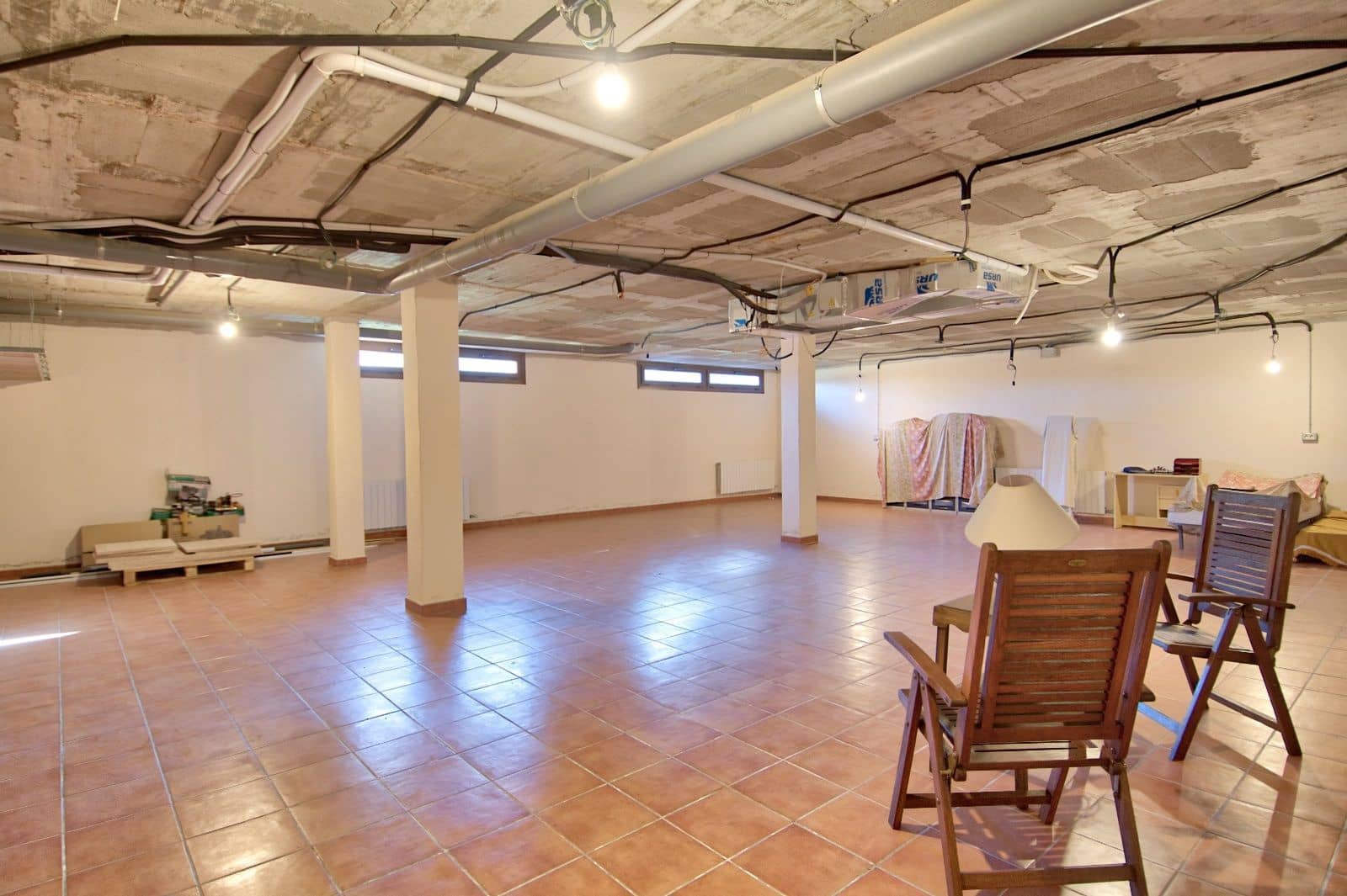 6 soverom Villa til salgs i Mont-ras med svømmebasseng garasje - € 1 100 000 (Ref: 7998301)