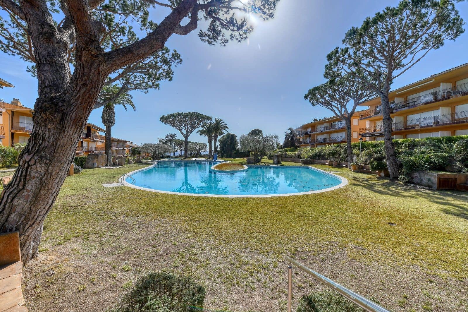 2 soverom Leilighet til salgs i Calella de Palafrugell med svømmebasseng garasje - € 420 000 (Ref: 8134445)