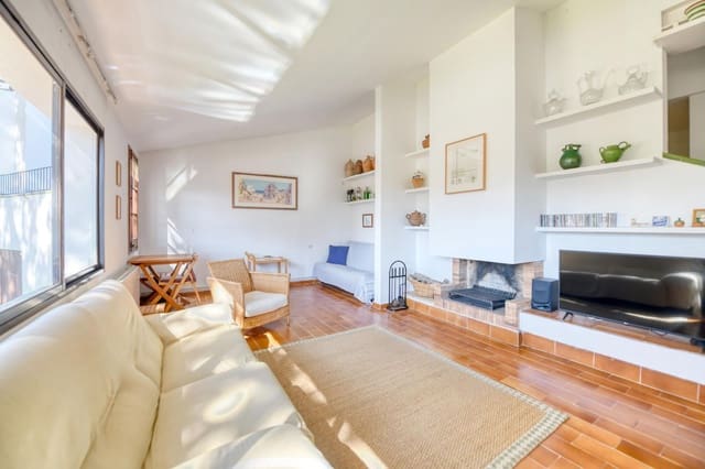 2 soverom Penthouse til salgs i Calella de Palafrugell, Palafrugell med svømmebasseng - € 425 000 (Ref: 8526145)