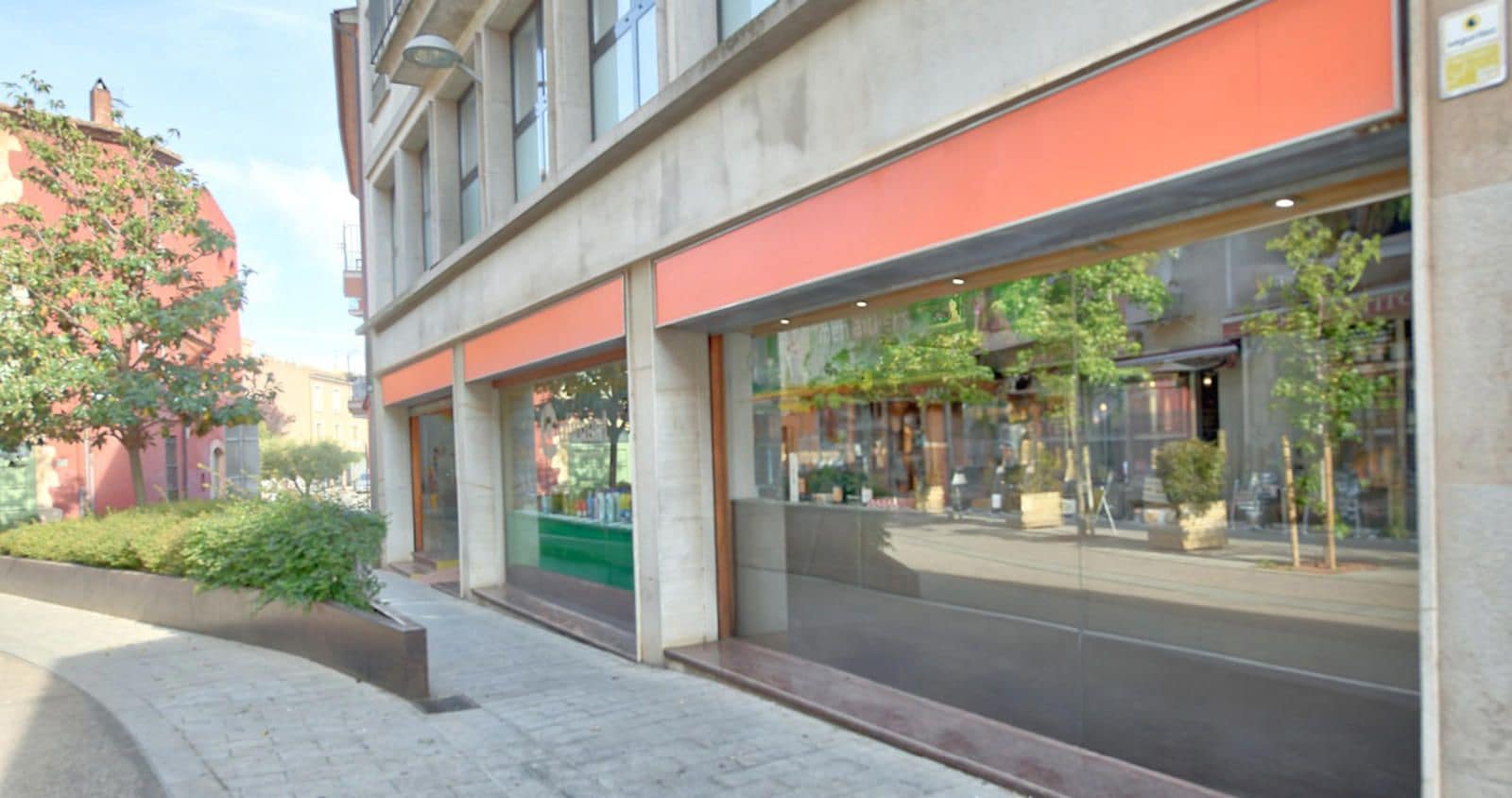 Erhverv til salg i Palafrugell - € 250.000 (Ref: 8600157)