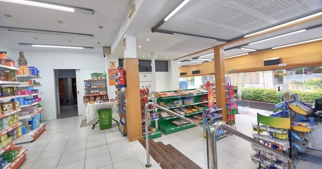 Erhverv til salg i Palafrugell - € 250.000 (Ref: 8600157)