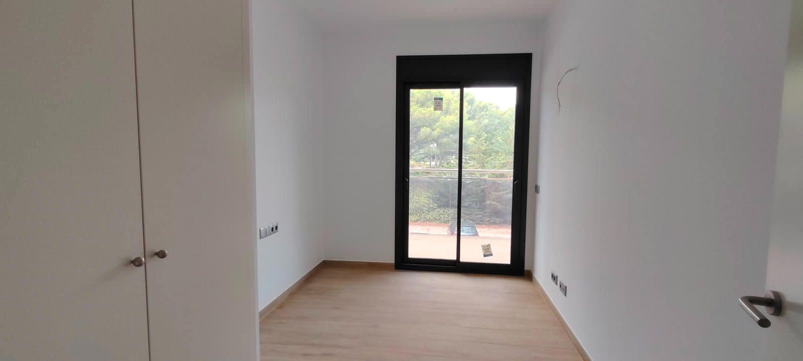 3 soverom Leilighet til salgs i Pals med svømmebasseng garasje - € 350 000 (Ref: 8600453)